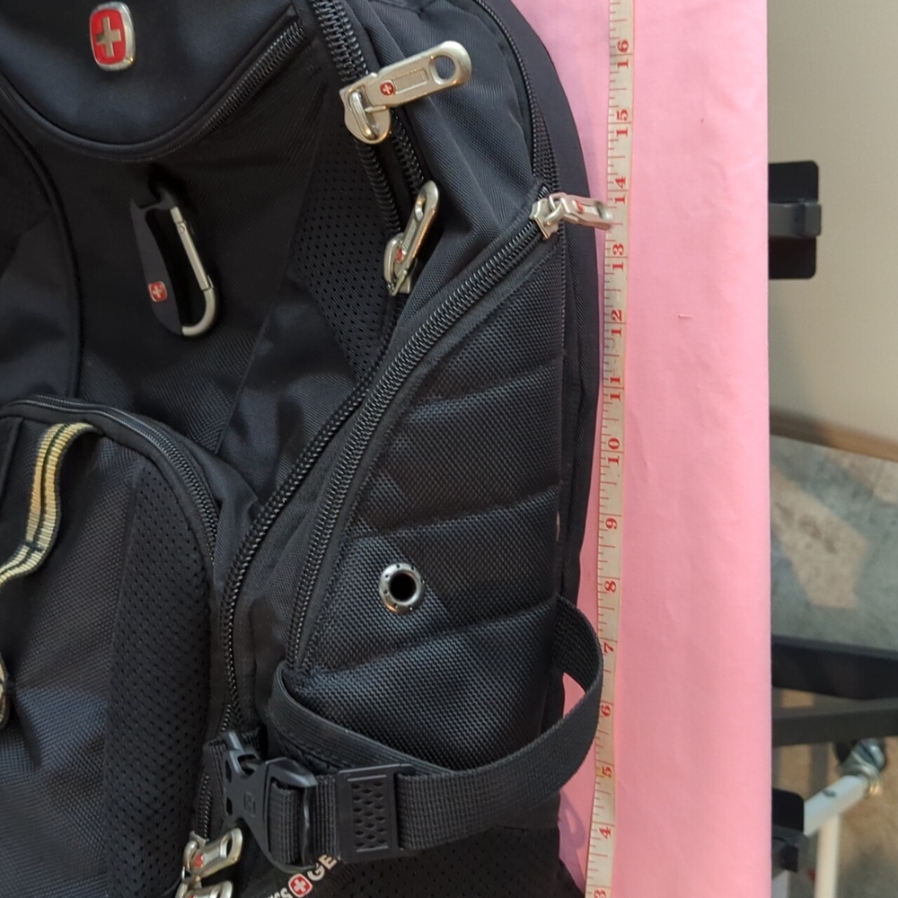 NWOT Swissgear  ScanSmart Black Backpack - Picture 9 of 9